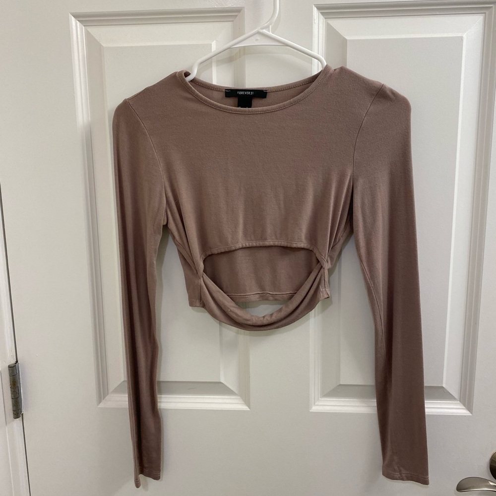Forever 21 long sleeve with cutout